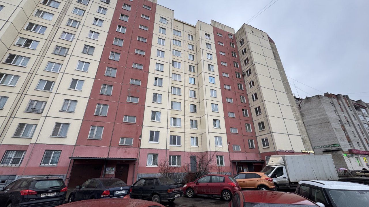 двухкомнатная квартира в Ленинградской области по адресу: Магистральная ул., 10