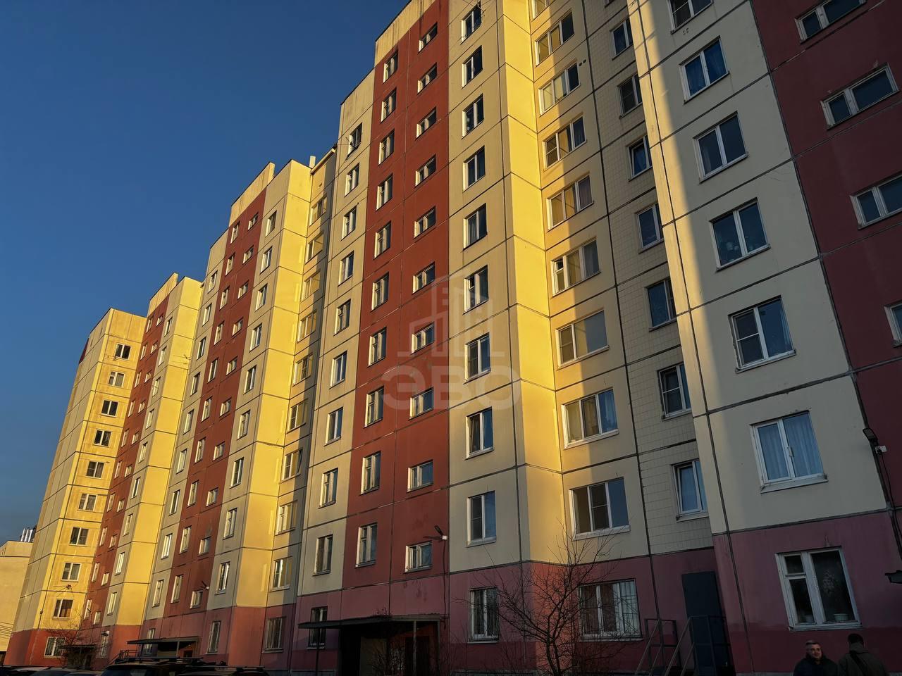 двухкомнатная квартира в Ленинградской области по адресу: Магистральная ул., 10