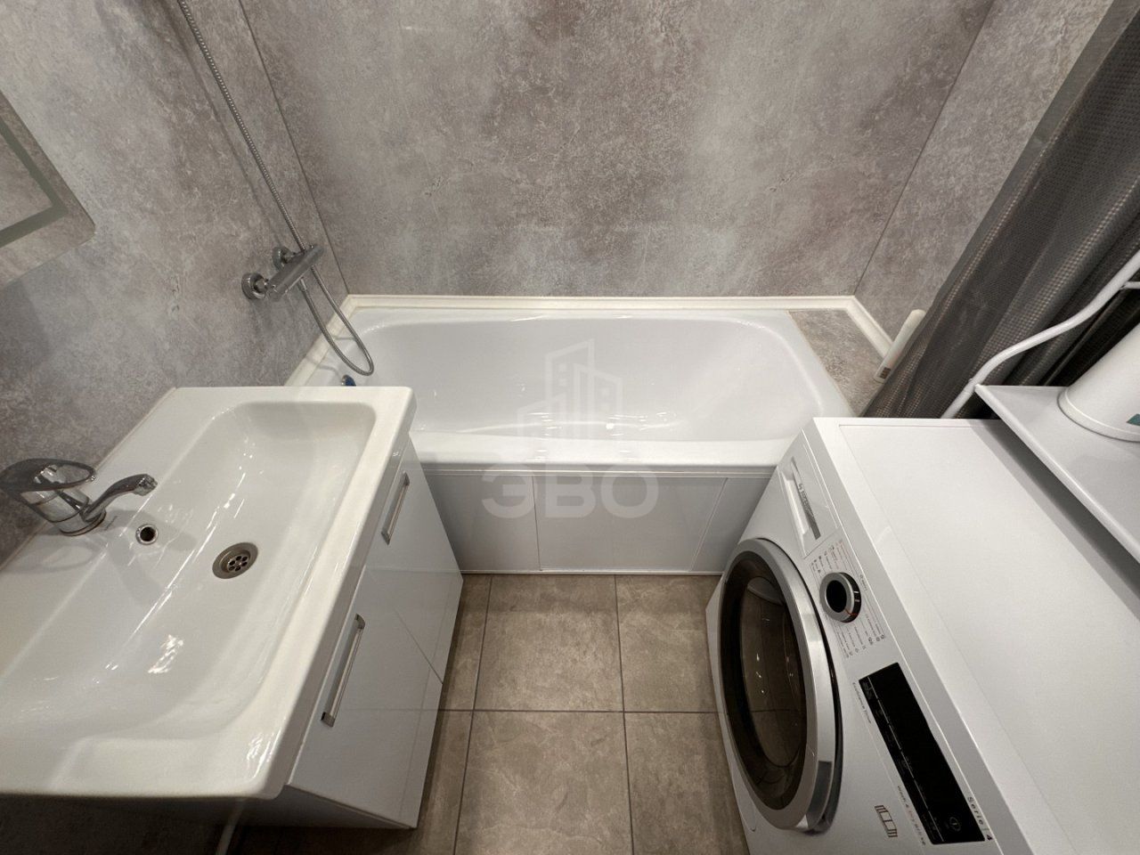 двухкомнатная квартира в Санкт-Петербурге по адресу: Долгоозёрная ул., 1