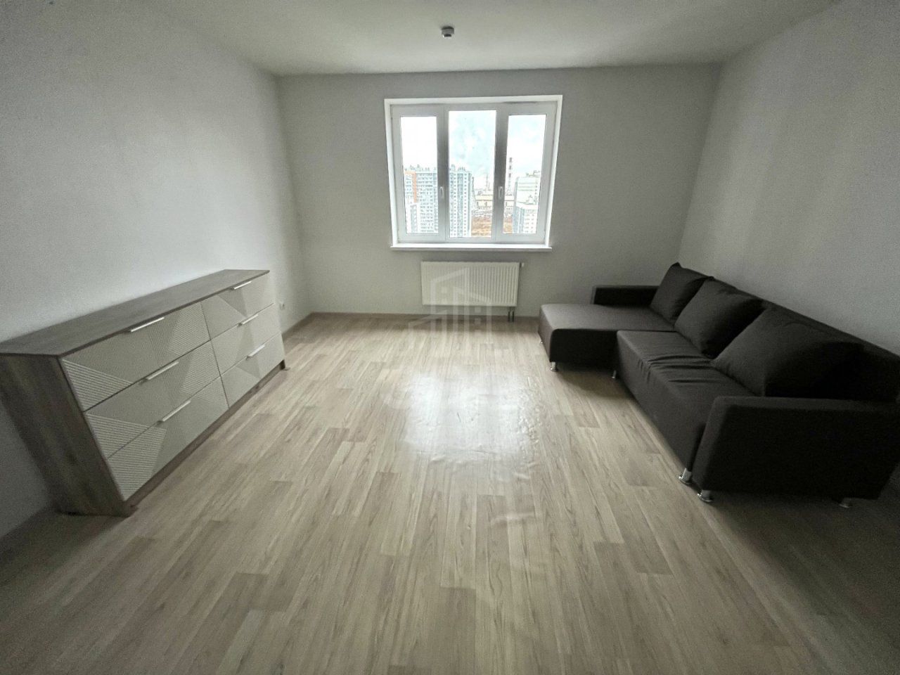 трехкомнатная квартира в Санкт-Петербург по адресу: Ленинский проспект, 68