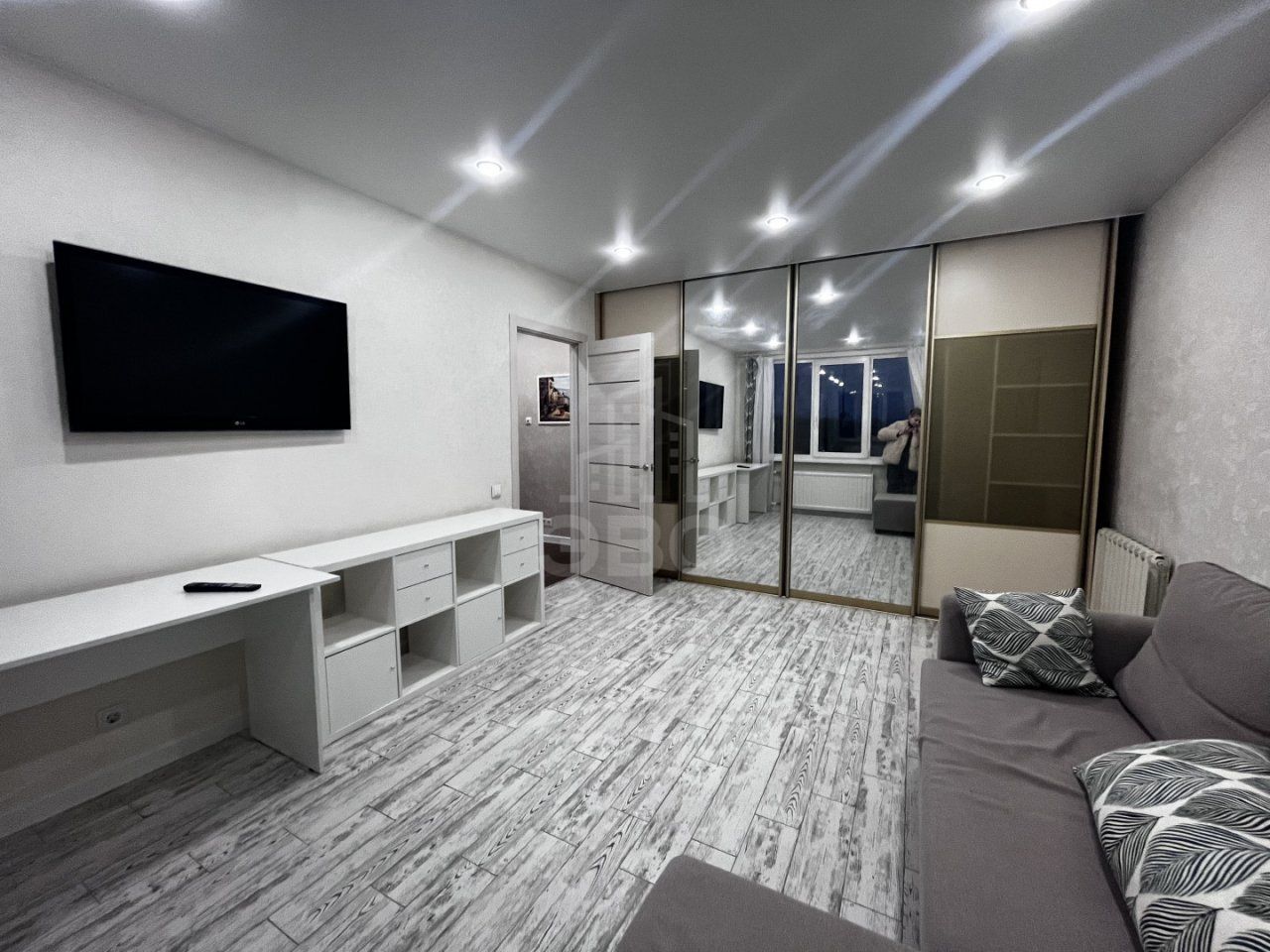 двухкомнатная квартира в Санкт-Петербурге по адресу: Подвойского ул., 28, к 1И