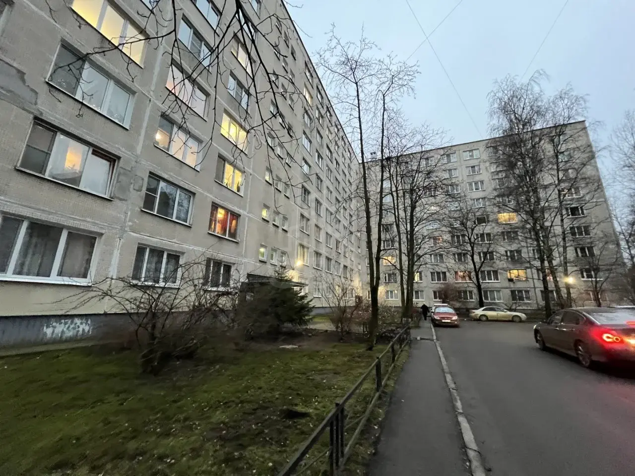 двухкомнатная квартира в Санкт-Петербурге по адресу: Серебристый б-р., 15