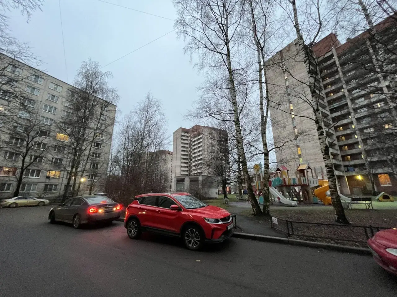 двухкомнатная квартира в Санкт-Петербурге по адресу: Серебристый б-р., 15