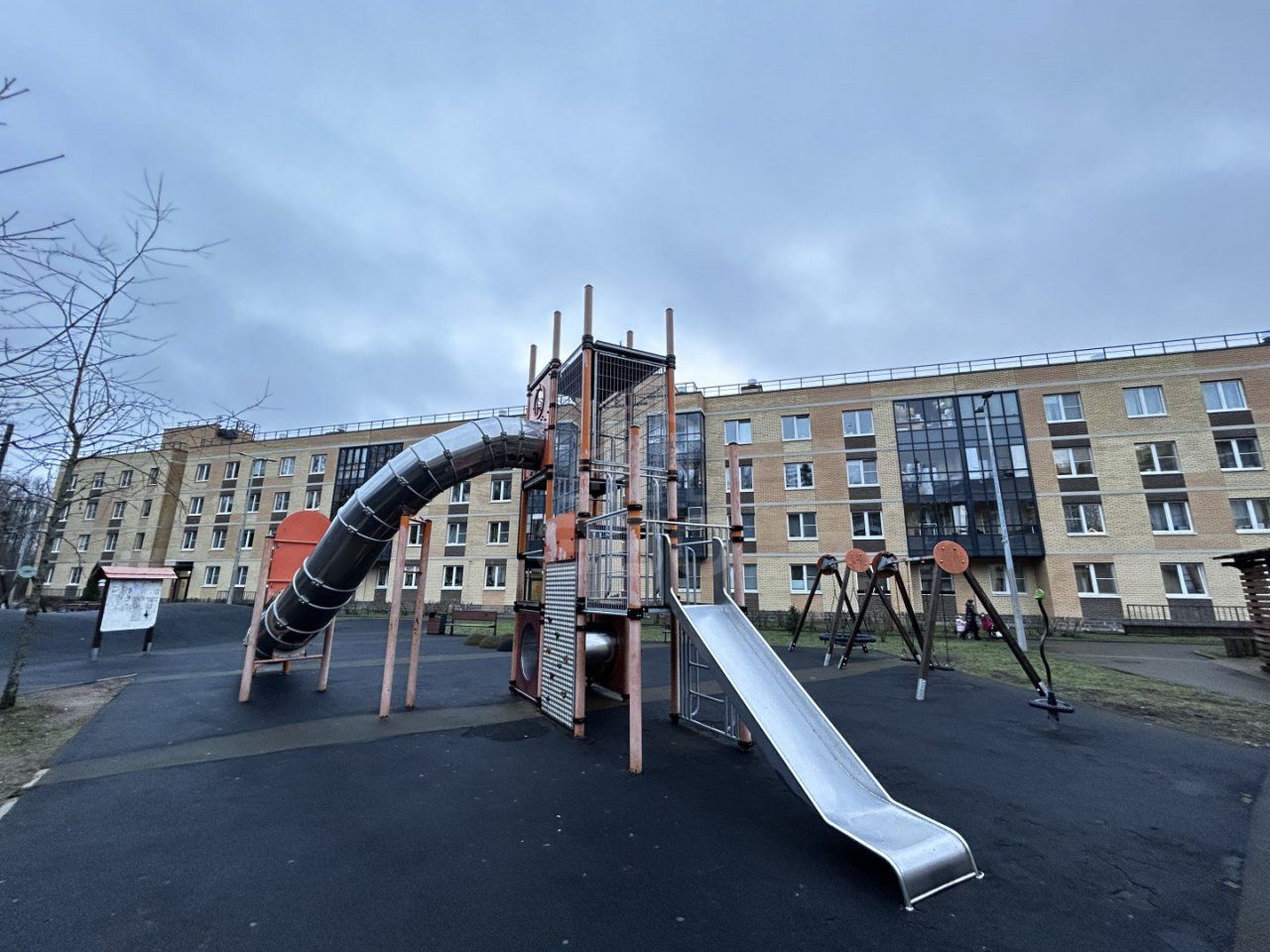 однокомнатная квартира в Санкт-Петербурге по адресу: Юнтоловский проспект, 48, к 1