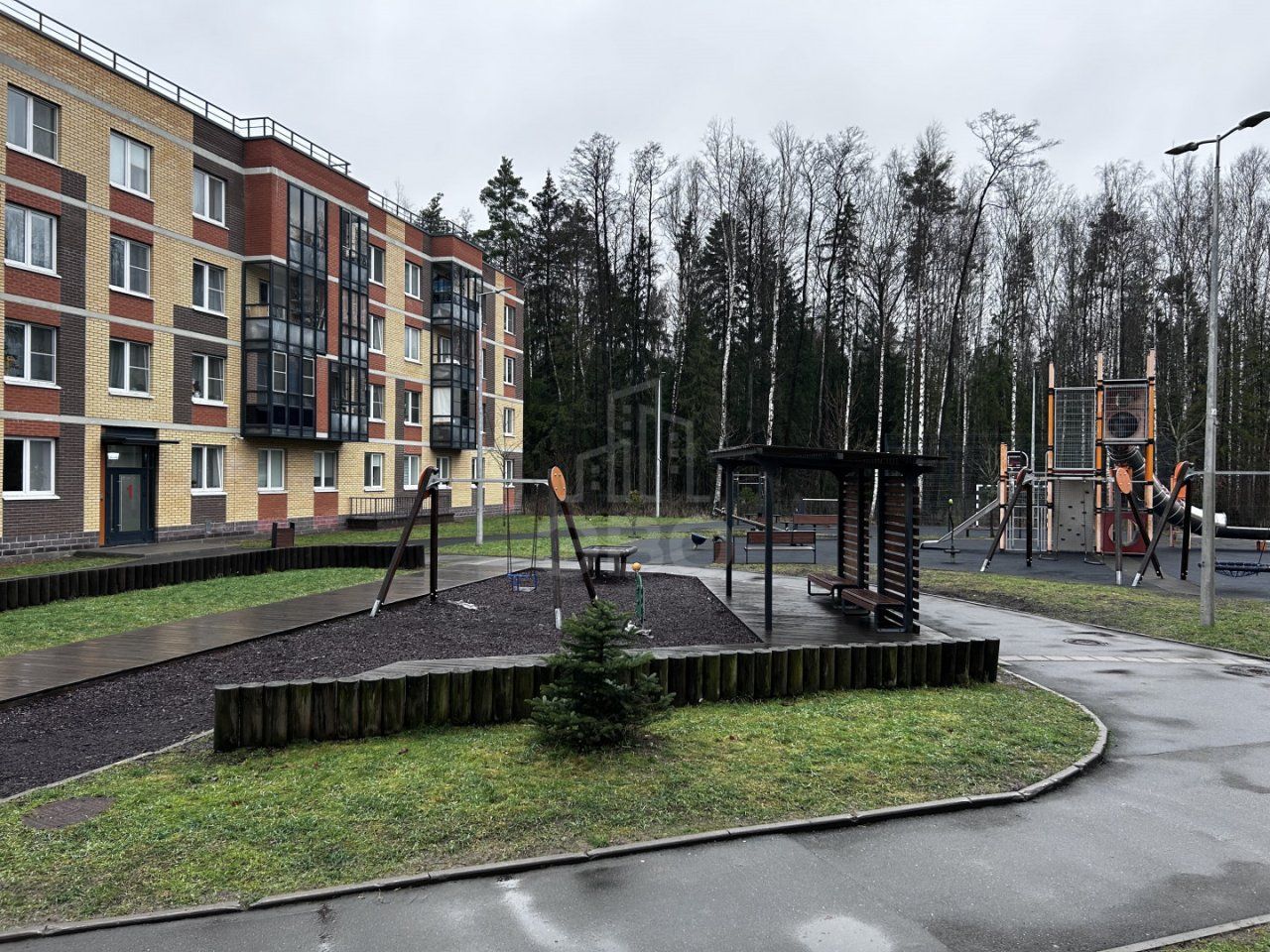 однокомнатная квартира в Санкт-Петербурге по адресу: Юнтоловский проспект, 48, к 1