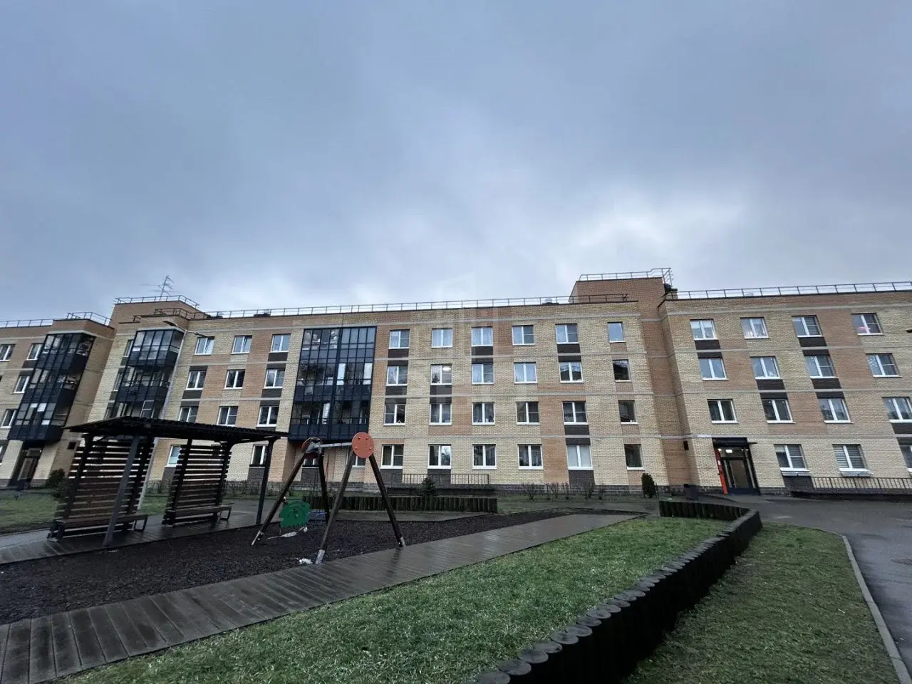 однокомнатная квартира в Санкт-Петербурге по адресу: Юнтоловский проспект, 48, к 1