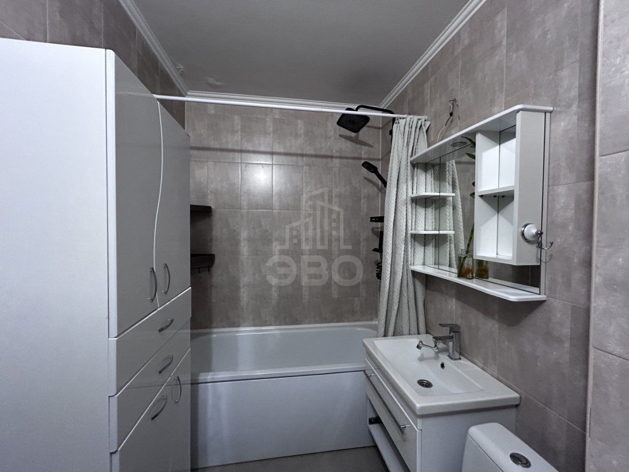 однокомнатная квартира в Санкт-Петербурге по адресу: Юнтоловский проспект, 48, к 1