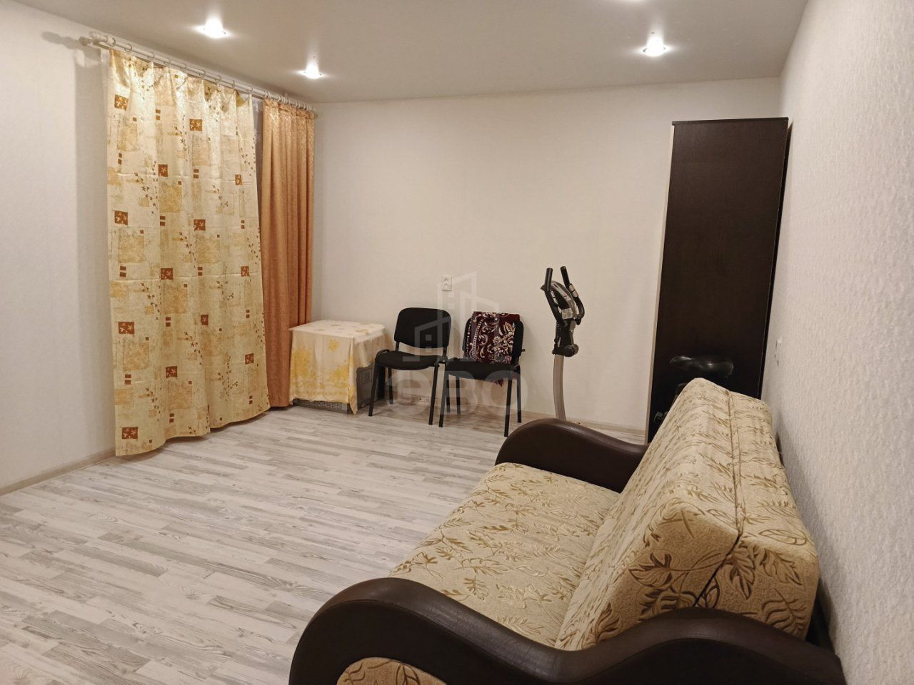 однокомнатная квартира в Санкт-Петербург по адресу: Российский проспект, 14