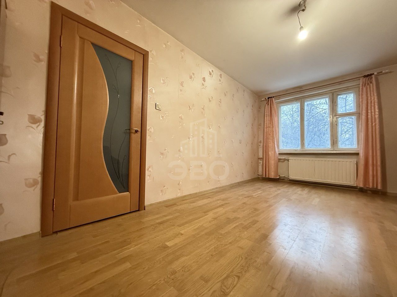 однокомнатная квартира в Санкт-Петербург по адресу: Коммуны ул., 40