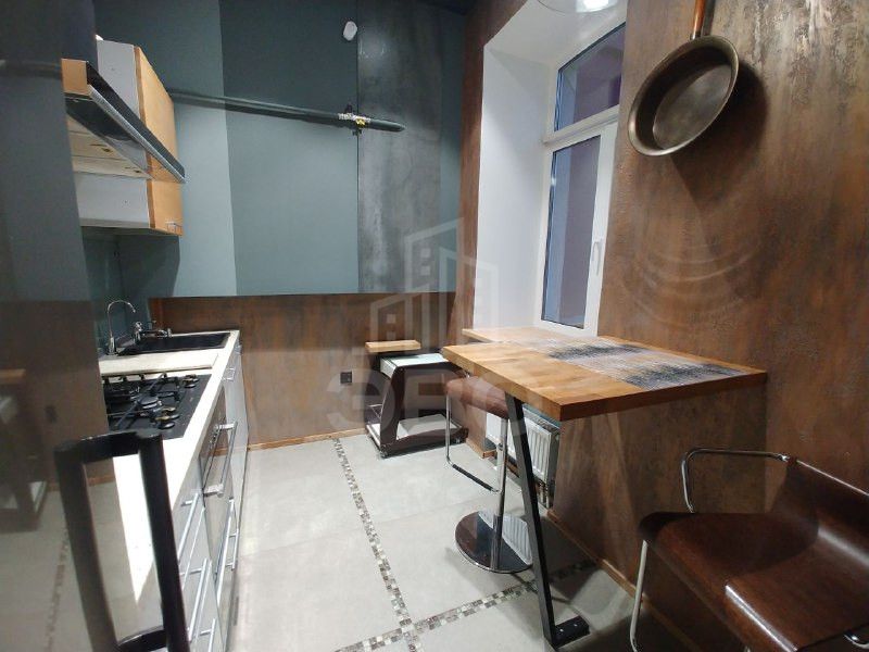 однокомнатная квартира в Санкт-Петербург по адресу: Михайловская ул., 3