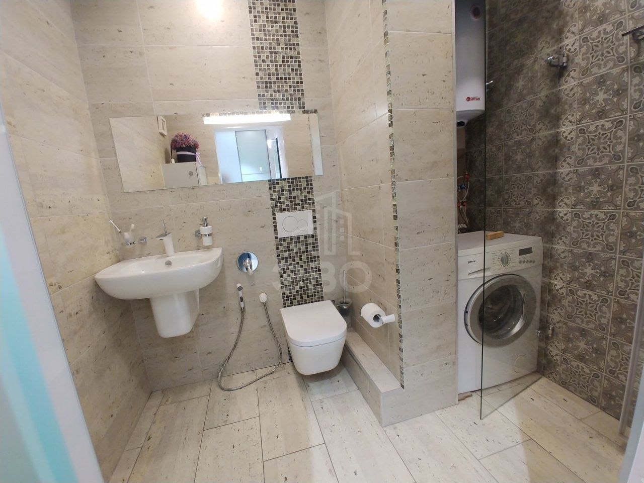 однокомнатная квартира в Санкт-Петербурге по адресу: Михайловская ул., 3