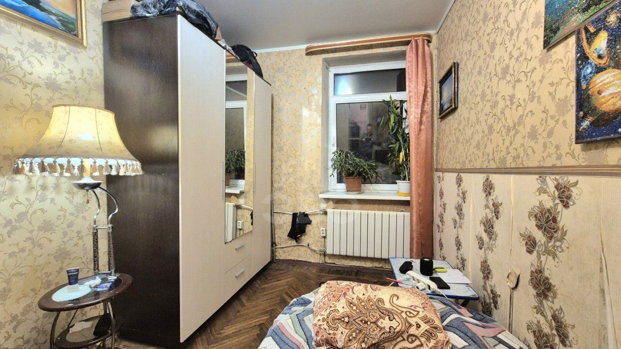 трехкомнатная квартира в Санкт-Петербург по адресу: Оборонная ул., 20/18, литера А