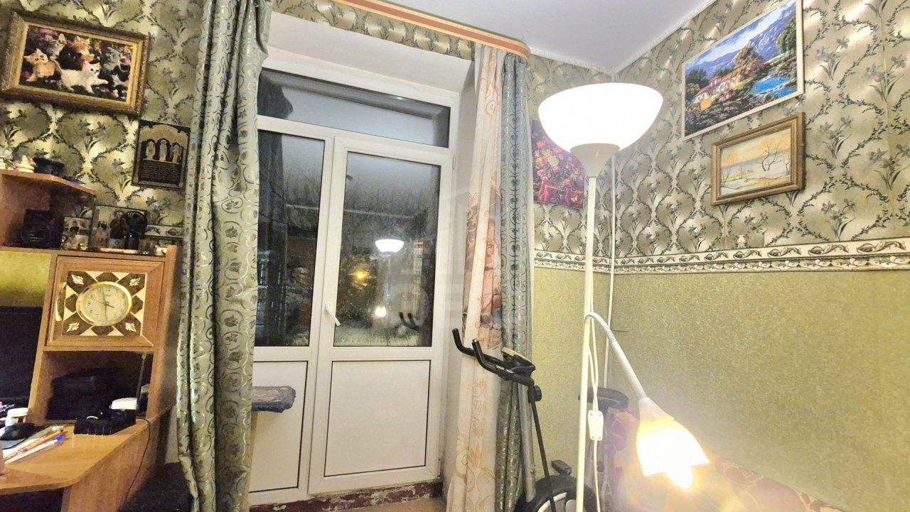 трехкомнатная квартира в Санкт-Петербург по адресу: Оборонная ул., 20/18, литера А