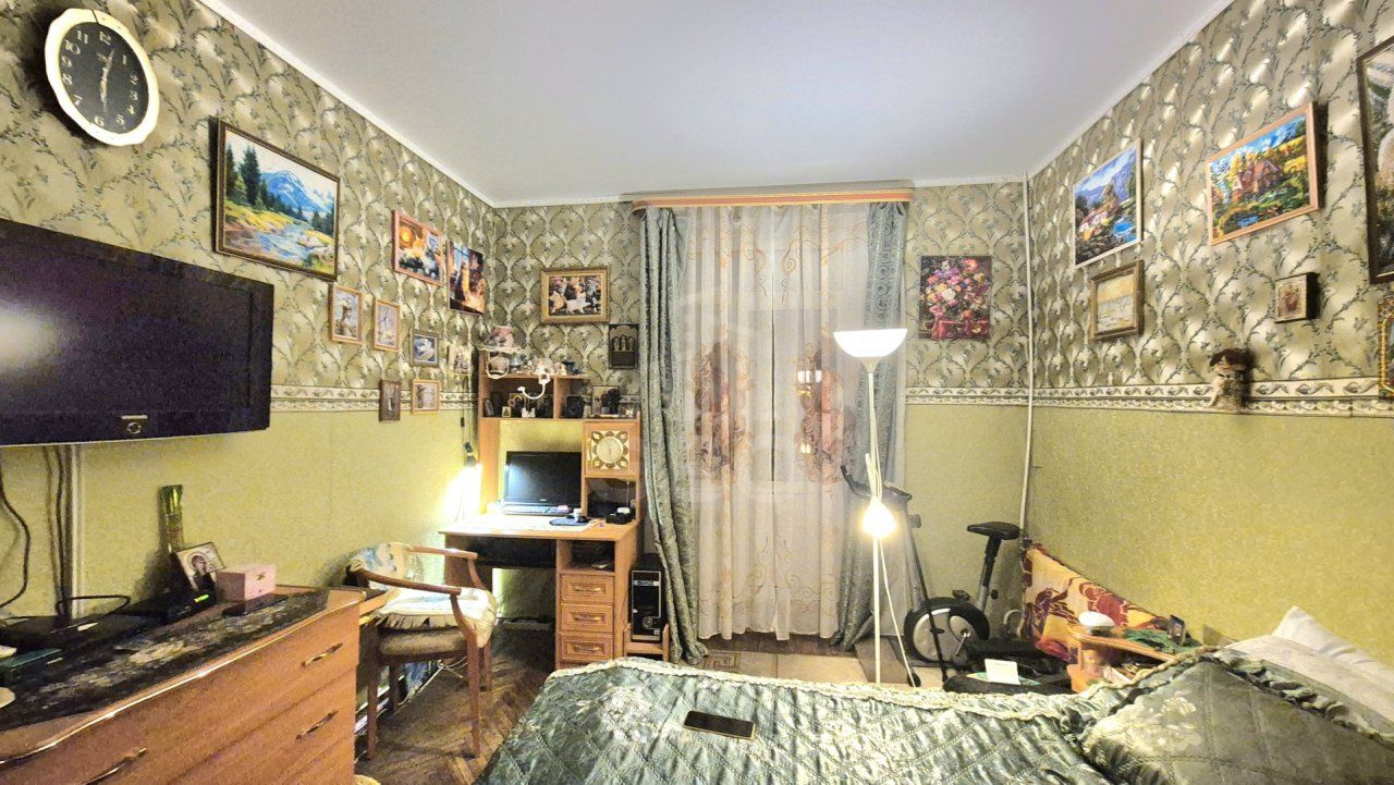 трехкомнатная квартира в Санкт-Петербург по адресу: Оборонная ул., 20/18, литера А