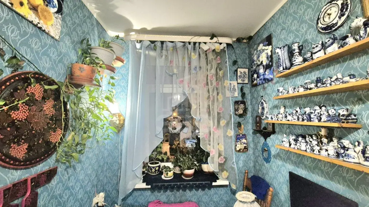 трехкомнатная квартира в Санкт-Петербурге по адресу: Оборонная ул., 20/18, литера А