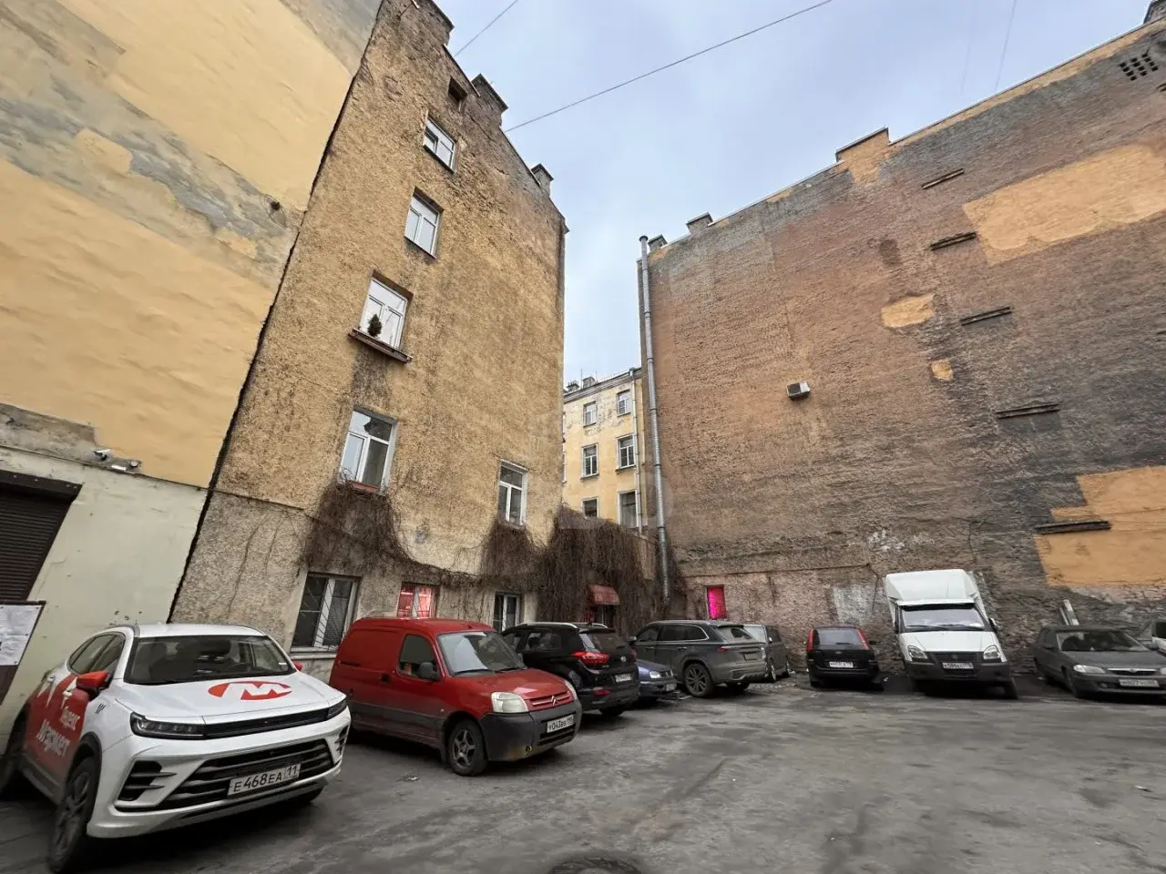 комната в Санкт-Петербурге по адресу: Серпуховская ул., 7