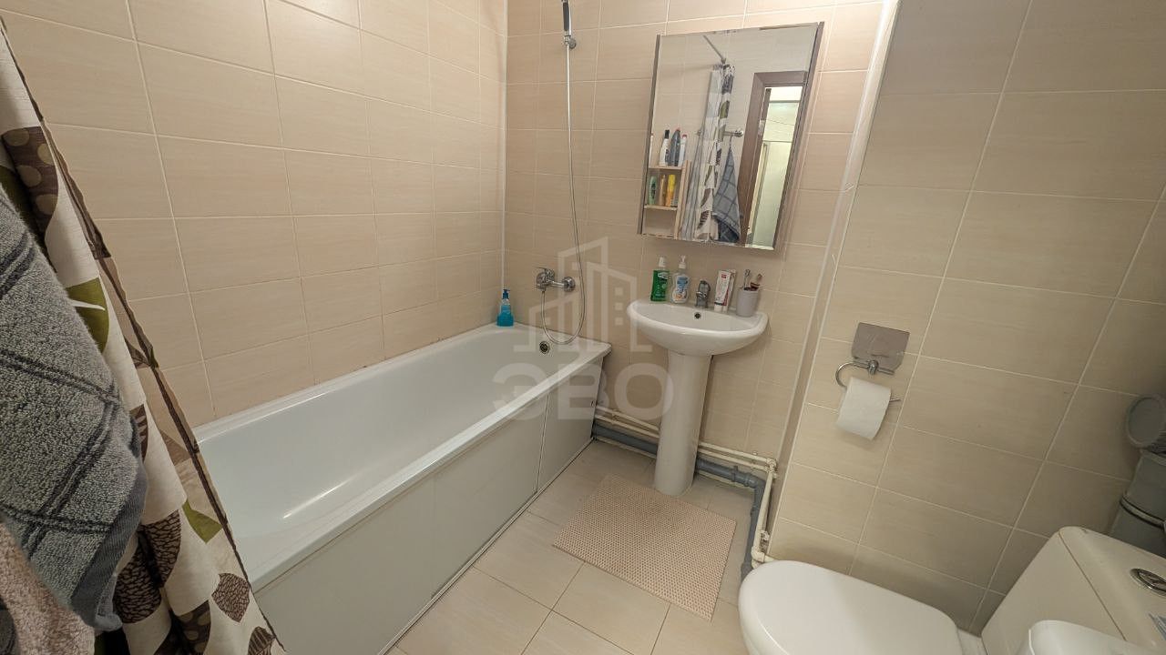 однокомнатная квартира в Санкт-Петербурге по адресу: Парашютная ул., 61, к 1