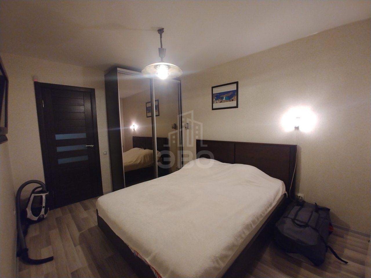 трехкомнатная квартира в Санкт-Петербурге по адресу: Ленинский проспект, 91