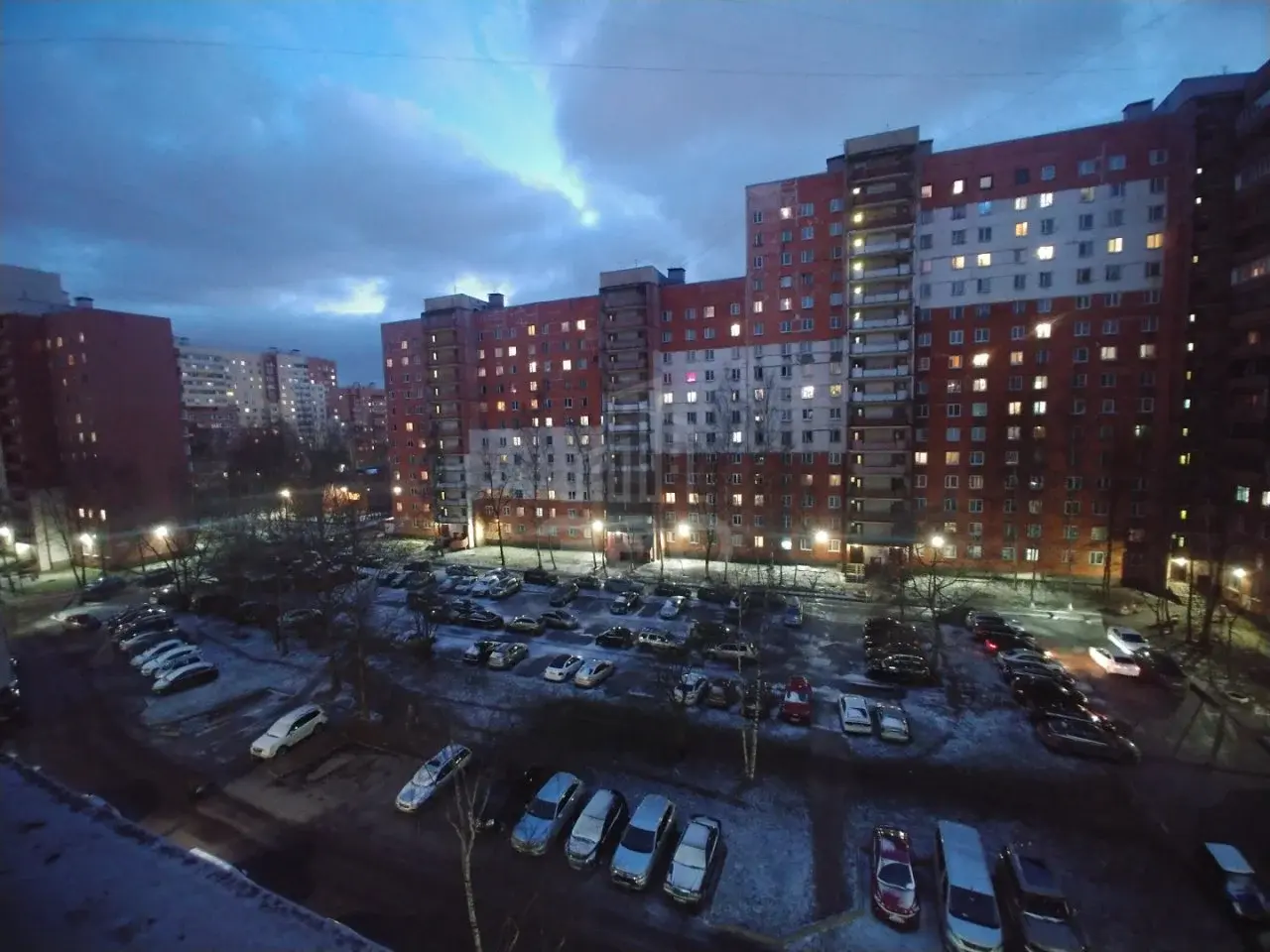 трехкомнатная квартира в Санкт-Петербурге по адресу: Ленинский проспект, 91