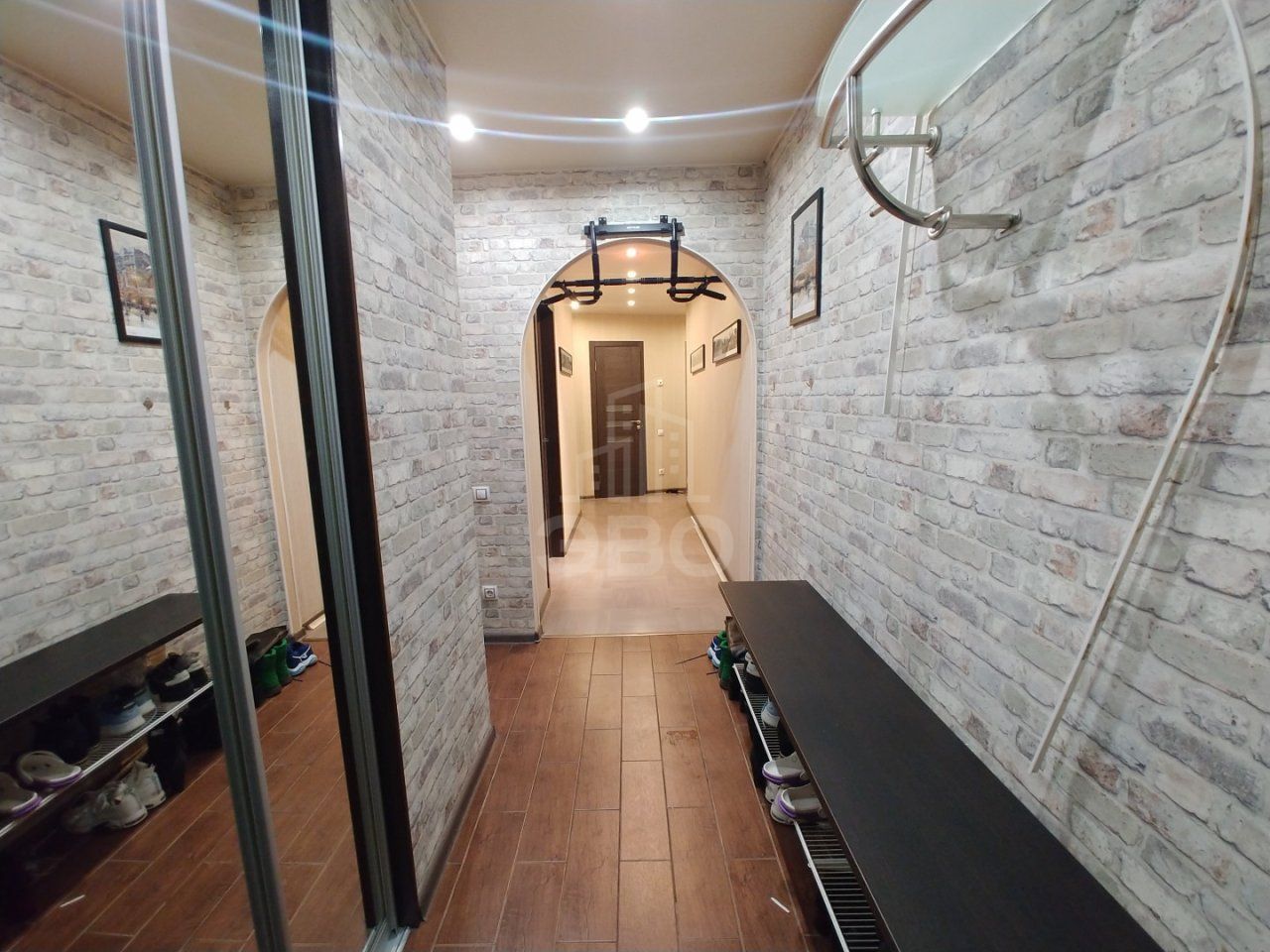 трехкомнатная квартира в Санкт-Петербурге по адресу: Ленинский проспект, 91