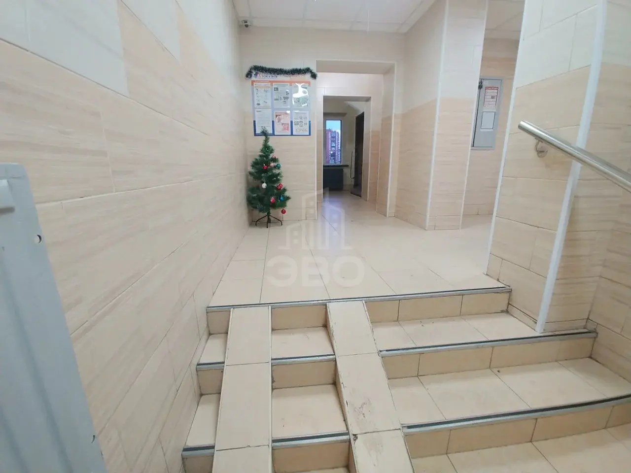 трехкомнатная квартира в Санкт-Петербурге по адресу: Ленинский проспект, 91