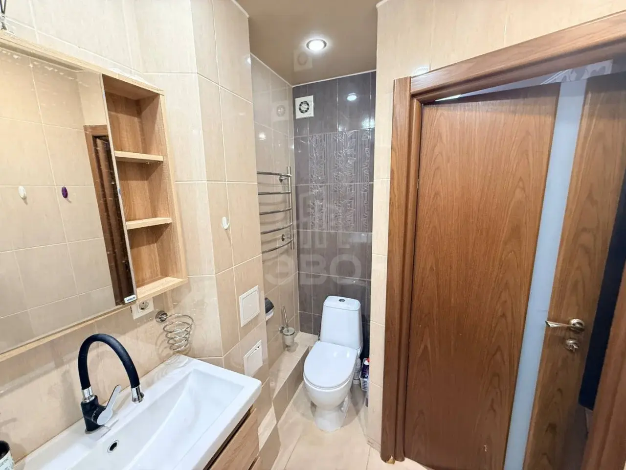 двухкомнатная квартира в Санкт-Петербурге по адресу: Космонавтов проспект, 37