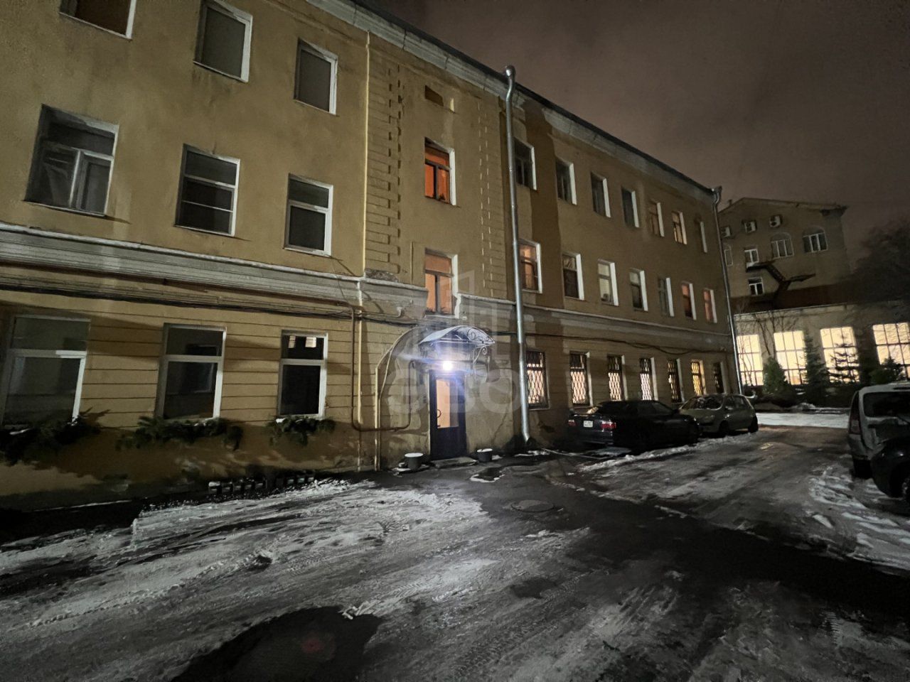 коммерция в Санкт-Петербурге по адресу: Реки Карповки наб., 21, литера А