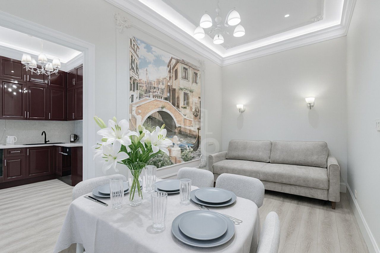 двухкомнатная квартира в Санкт-Петербург по адресу: Пушкинская ул., 3