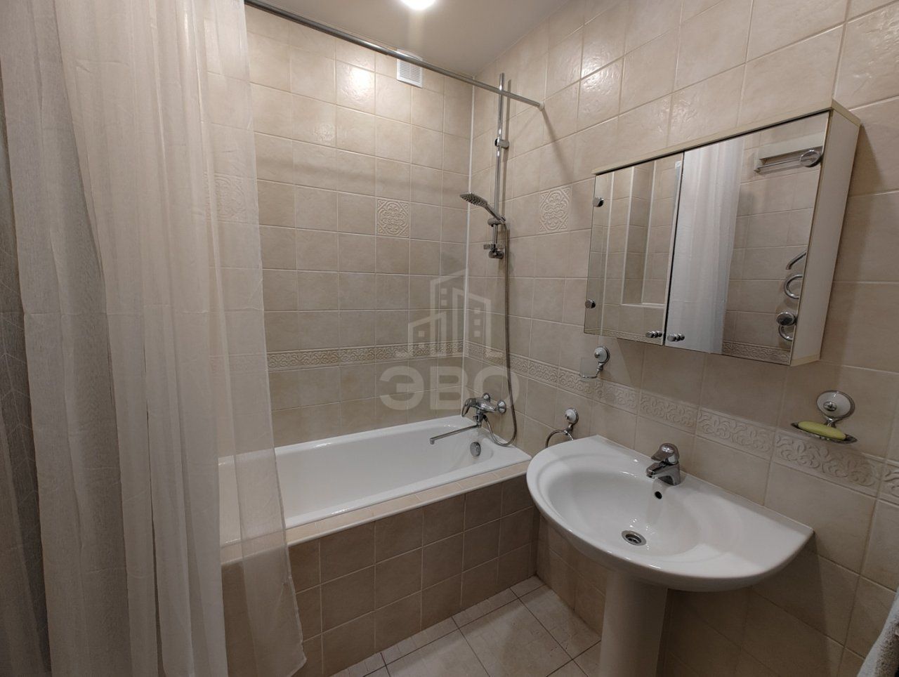 двухкомнатная квартира в Санкт-Петербург по адресу: Беринга ул., 10