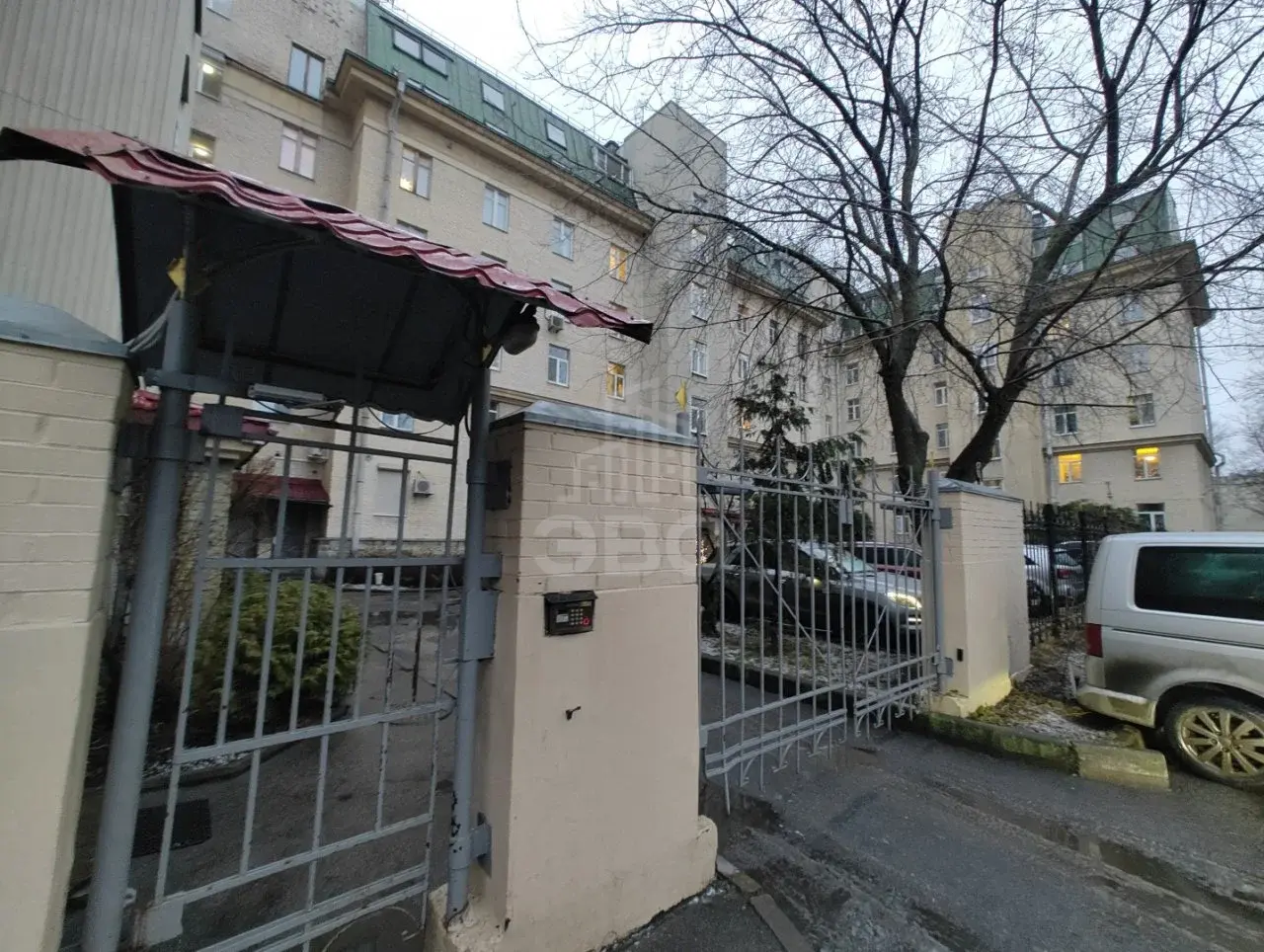 двухкомнатная квартира в Санкт-Петербурге по адресу: Беринга ул., 10