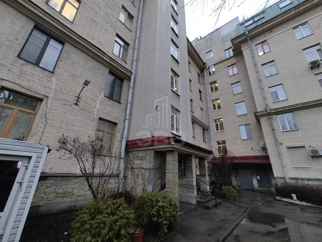 двухкомнатная квартира в Санкт-Петербурге по адресу: Беринга ул., 10