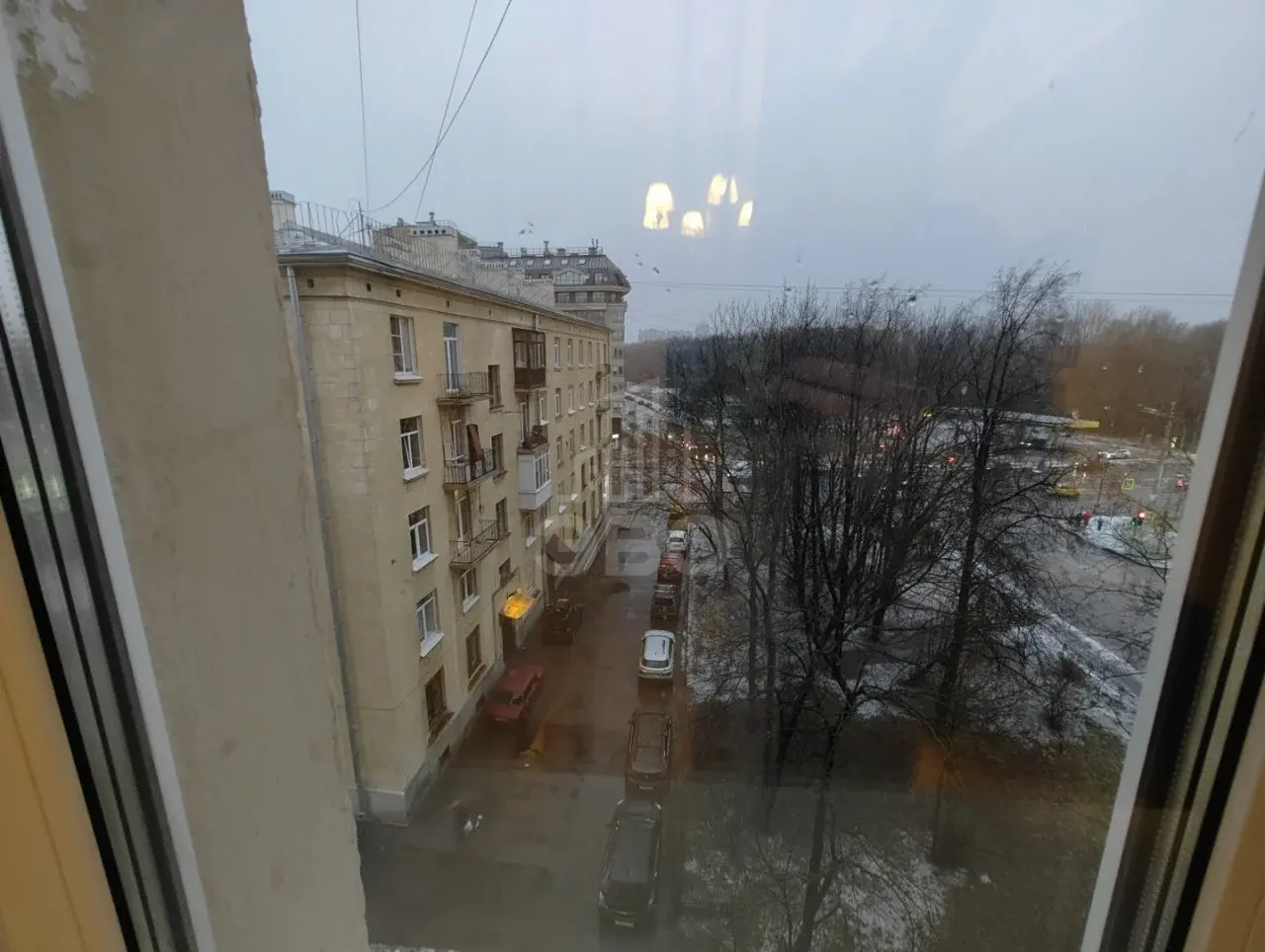 двухкомнатная квартира в Санкт-Петербурге по адресу: Беринга ул., 10