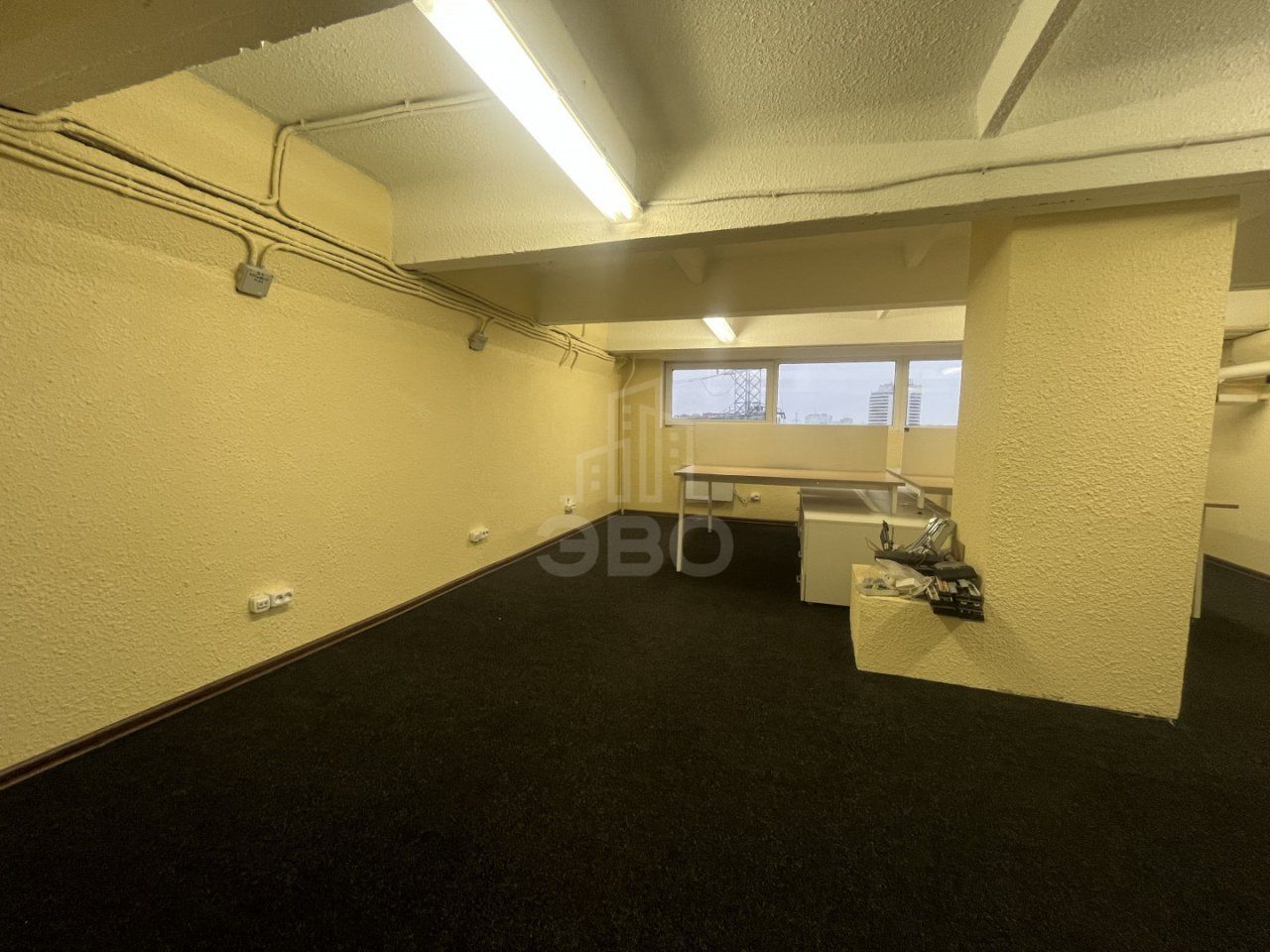 коммерция в Санкт-Петербурге по адресу: Оптиков ул., 4