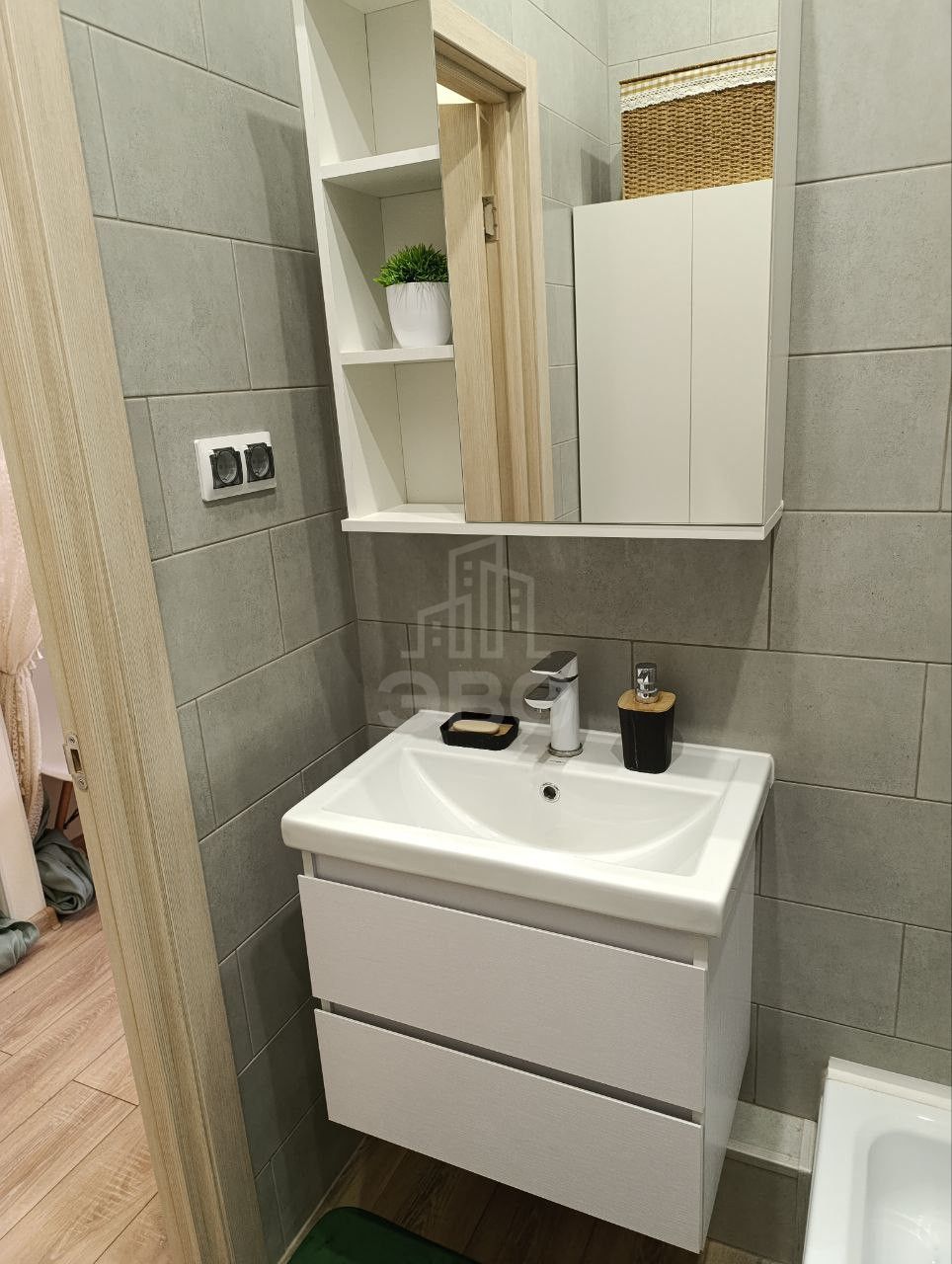 студия в Ленинградская область по адресу: Сиреневая ул., 25, к 1