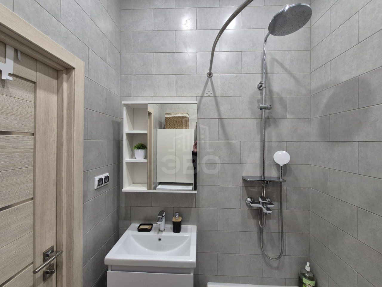 студия в Ленинградской области по адресу: Сиреневая ул., 25, к 1