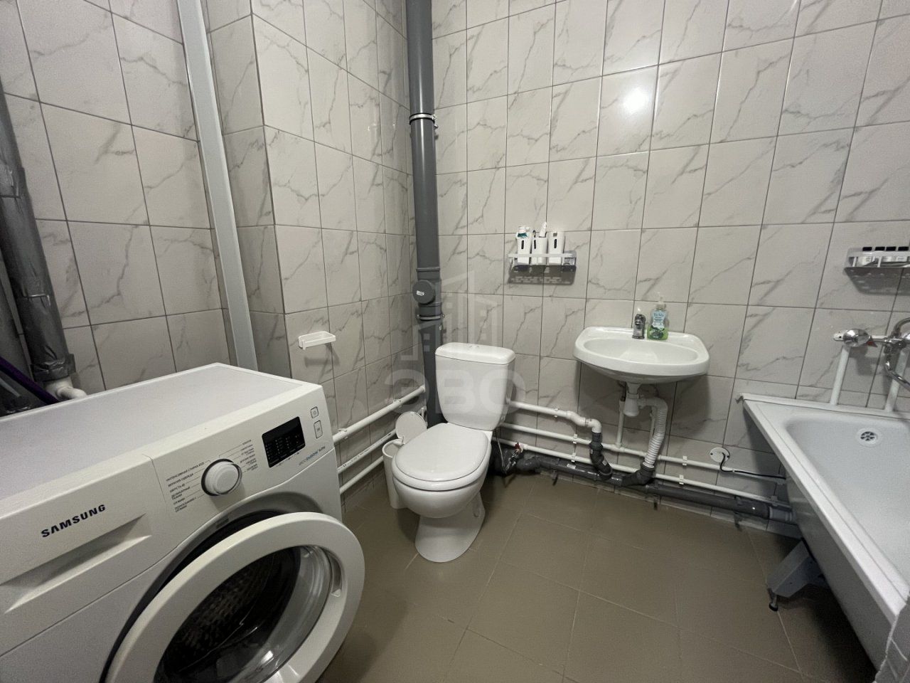 трехкомнатная квартира в Санкт-Петербург по адресу: Ленинский проспект, 68