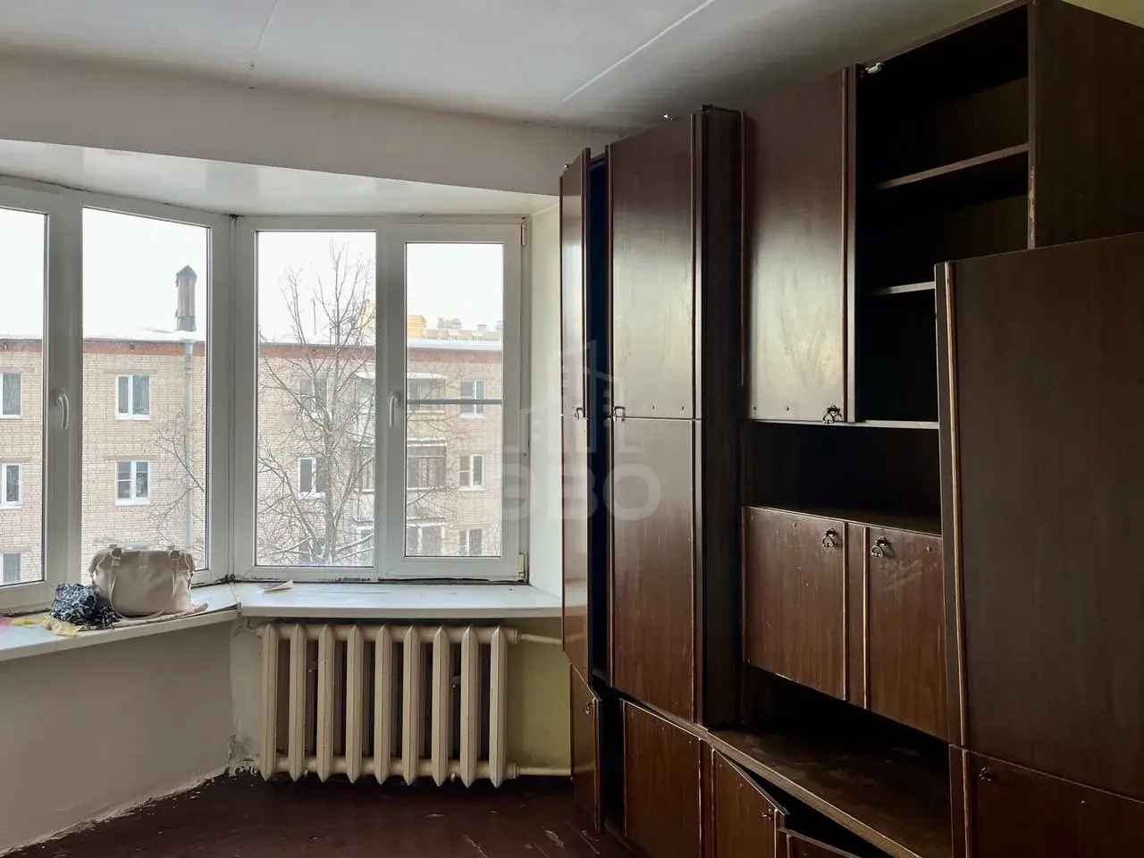 трехкомнатная квартира в Санкт-Петербурге по адресу: Первого Мая ул., 95