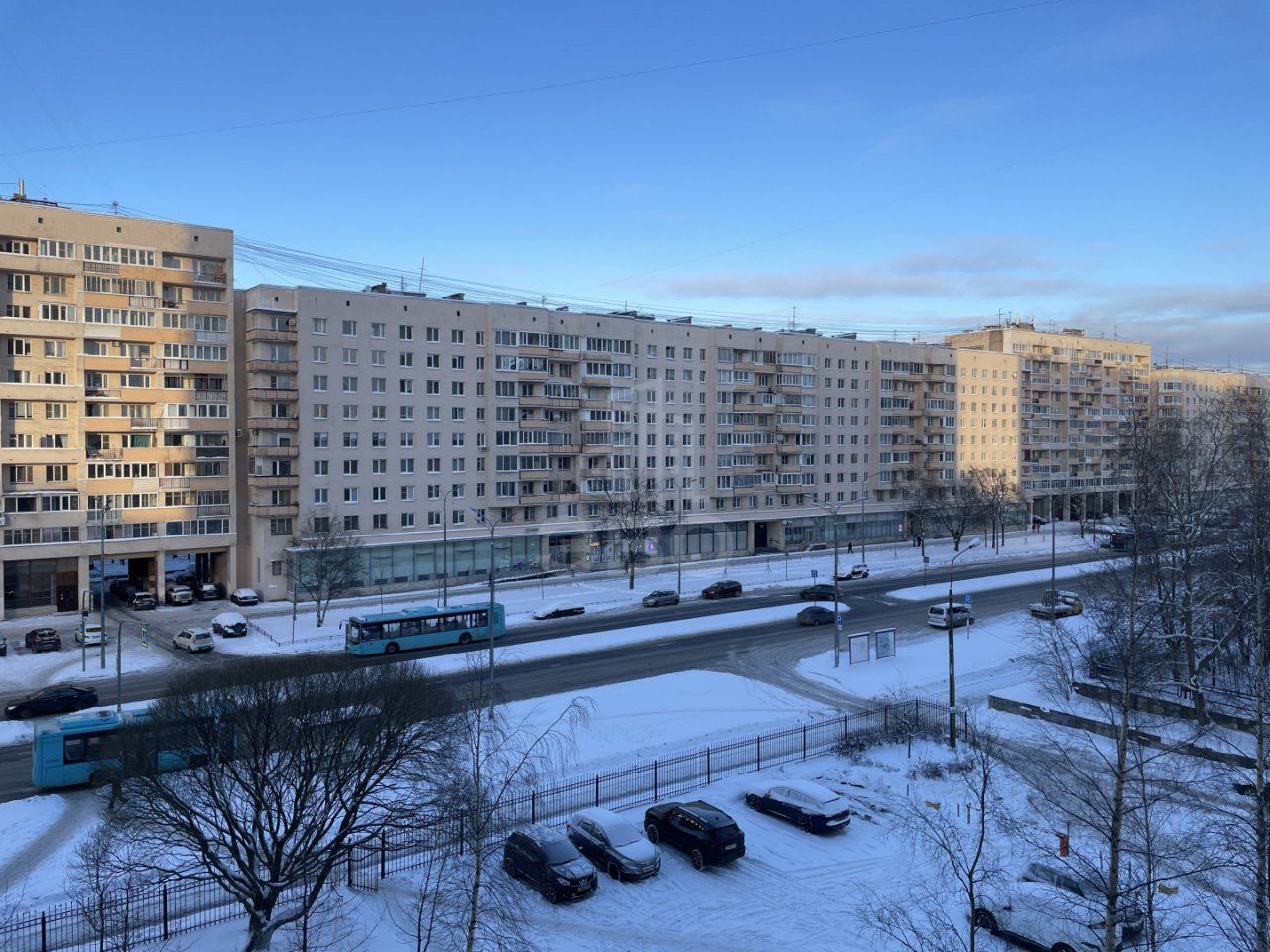 трехкомнатная квартира в Санкт-Петербург по адресу: Одоевского ул., 28