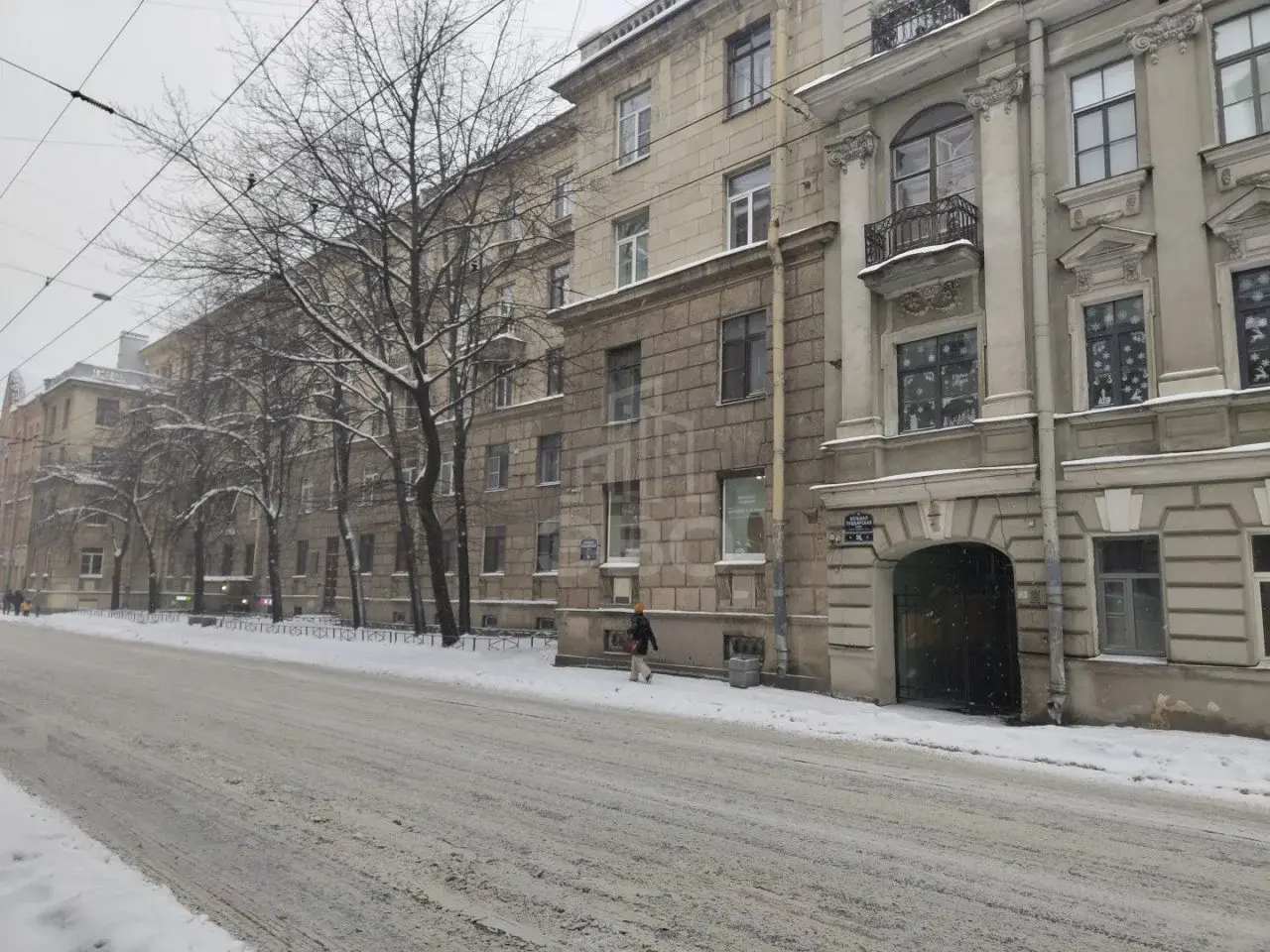 трехкомнатная квартира в Санкт-Петербурге по адресу: Большая Пушкарская ул., 54