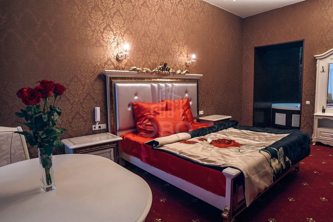 коммерция в Санкт-Петербург по адресу: Каменноостровский проспект, 24