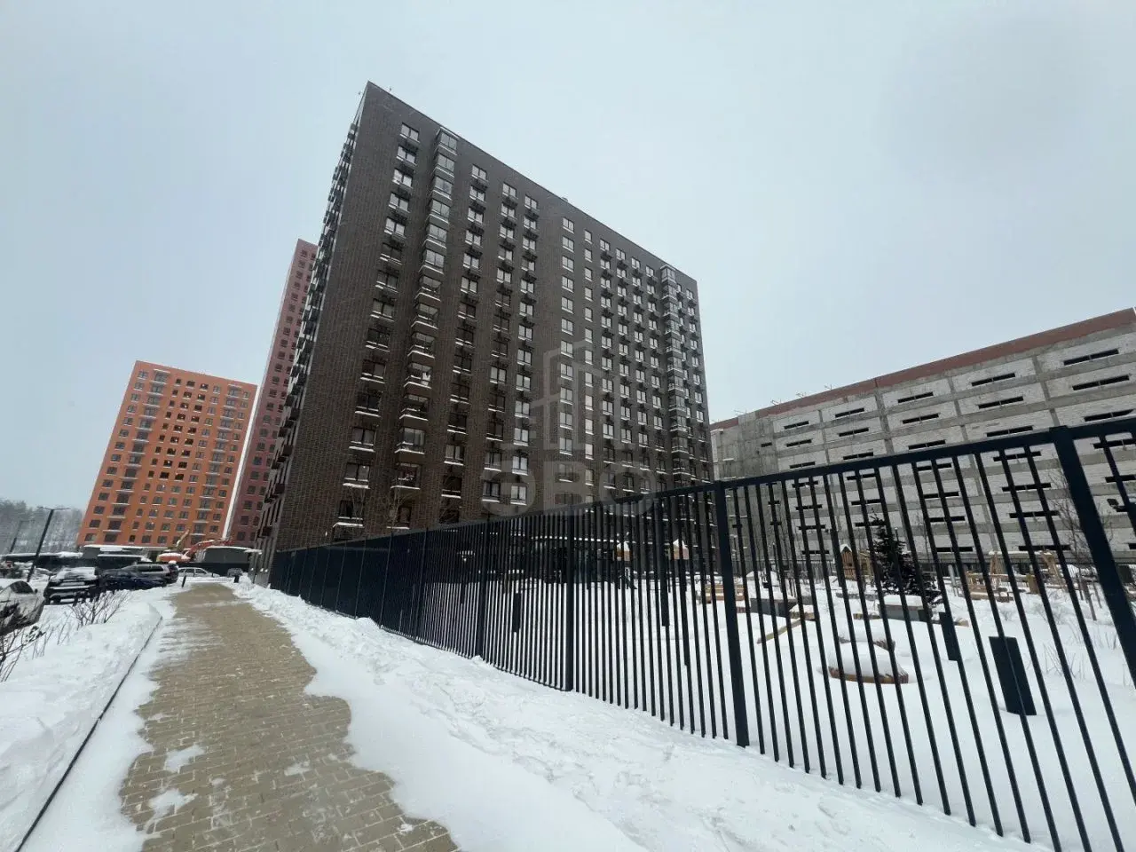 трехкомнатная квартира в Ленинградской области по адресу: Главная ул., 6, к 2