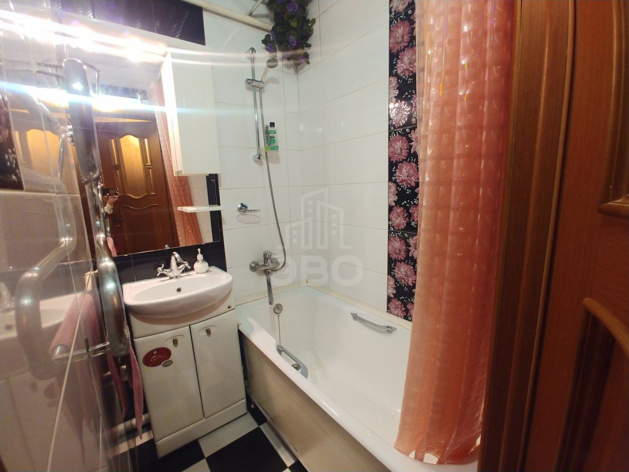 двухкомнатная квартира в Санкт-Петербурге по адресу: Софьи Ковалевской ул., 11, к 6