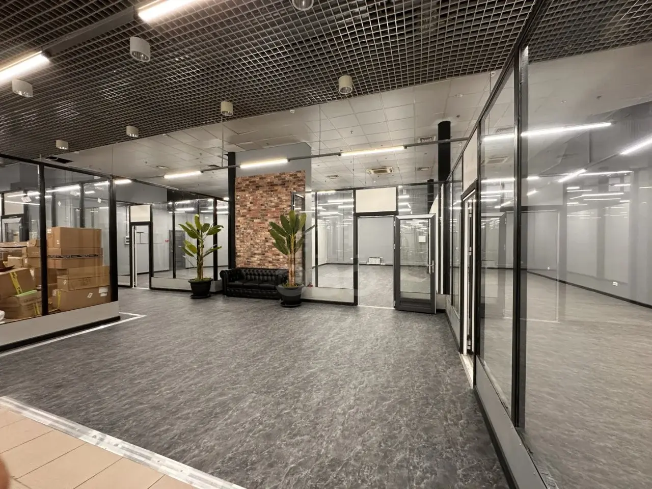 коммерция в Санкт-Петербурге по адресу: Культуры проспект, 20