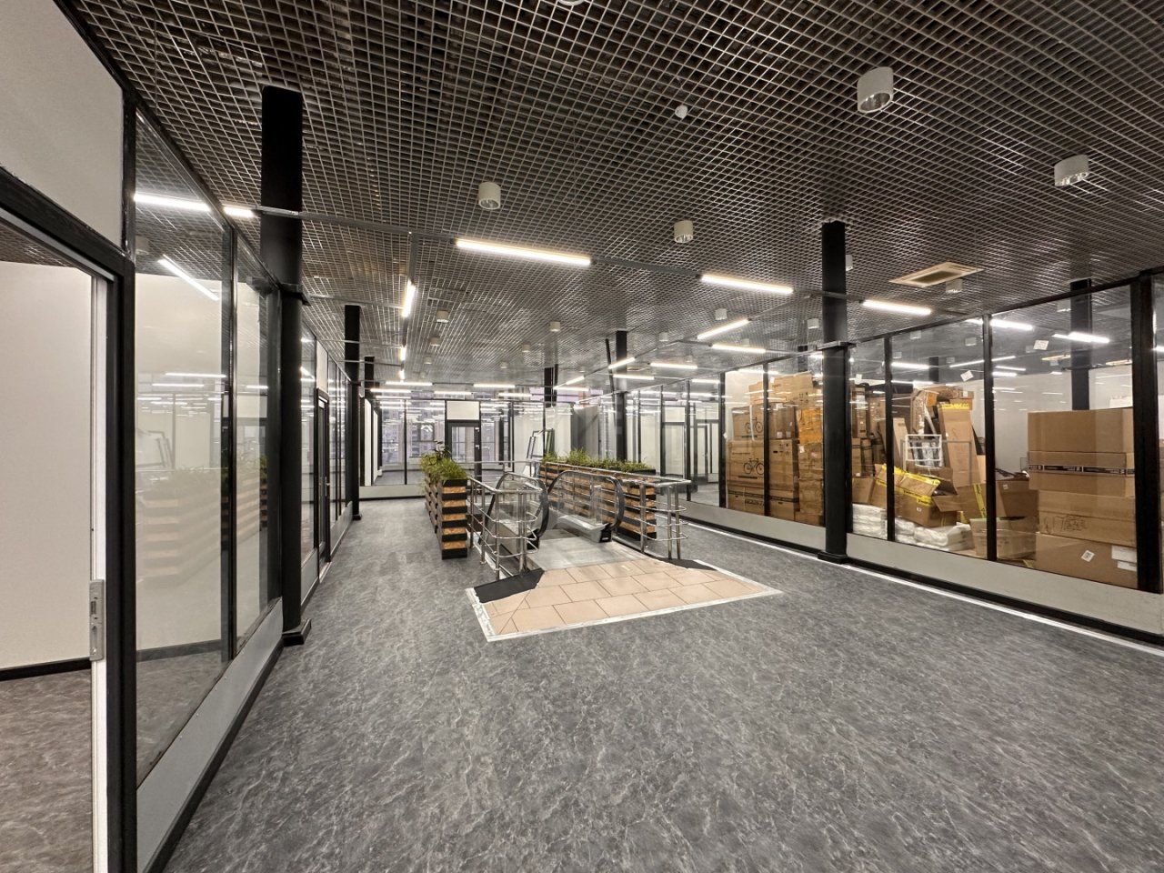 коммерция в Санкт-Петербурге по адресу: Культуры проспект, 20