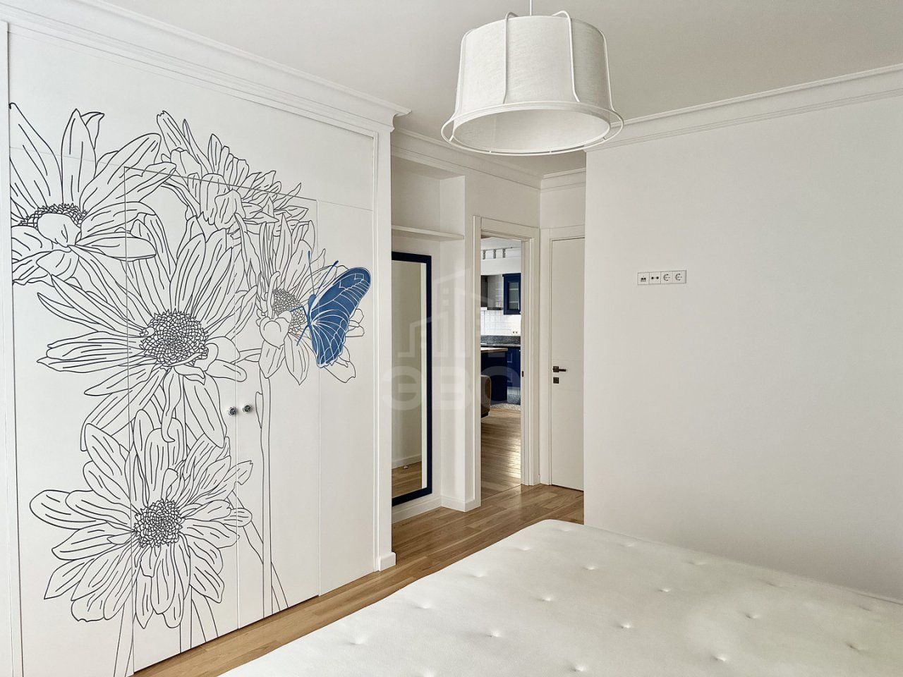 трехкомнатная квартира в Санкт-Петербурге по адресу: Верности ул., 17