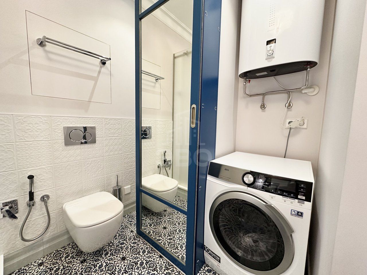 трехкомнатная квартира в Санкт-Петербурге по адресу: Верности ул., 17