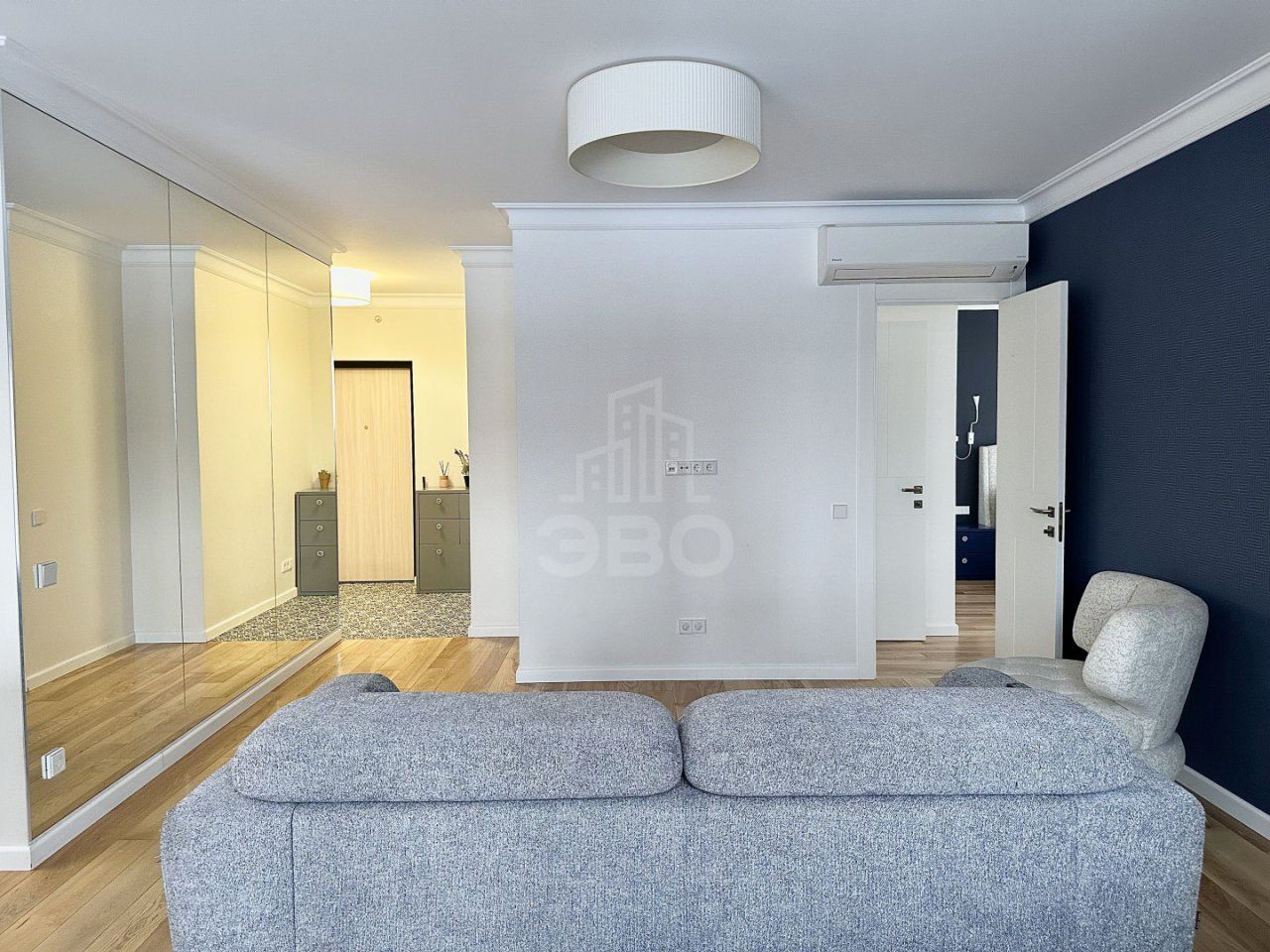 трехкомнатная квартира в Санкт-Петербурге по адресу: Верности ул., 17