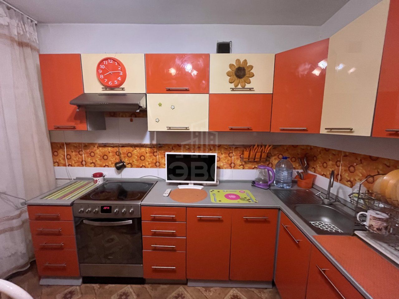 двухкомнатная квартира в Санкт-Петербурге по адресу: Северный проспект, 93