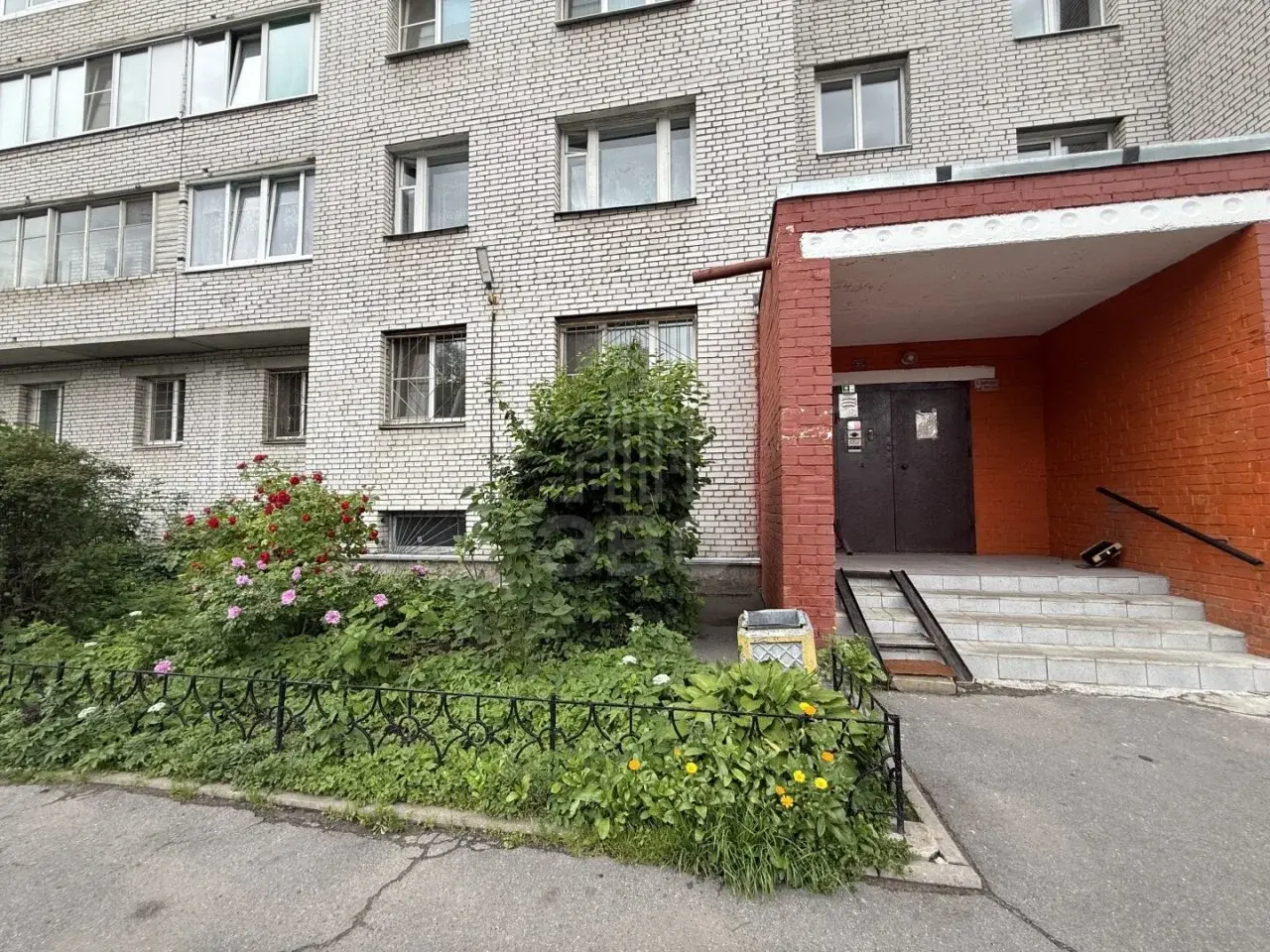 двухкомнатная квартира в Санкт-Петербурге по адресу: Северный проспект, 93