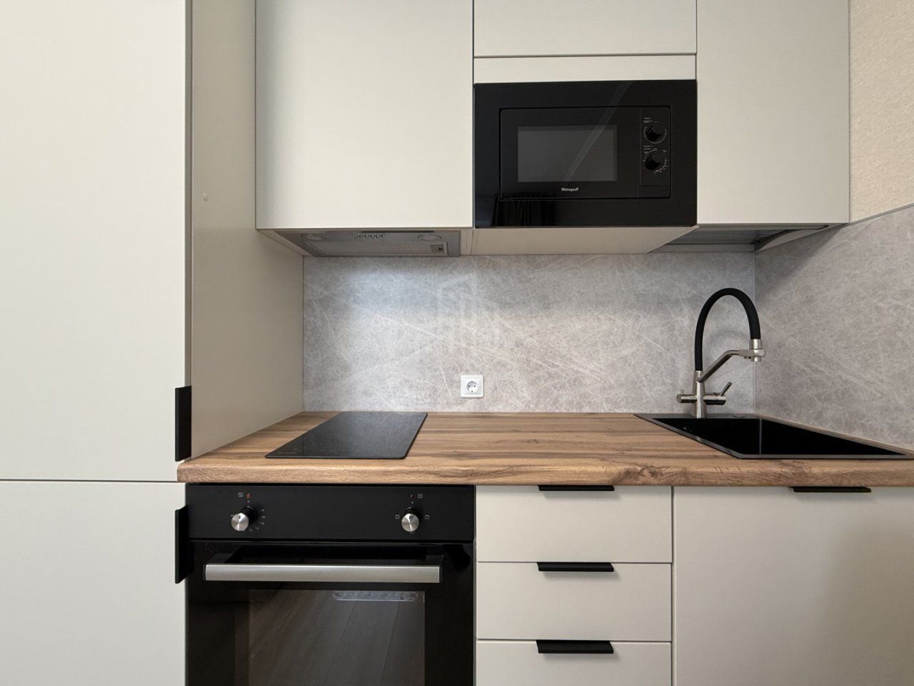 студия в Санкт-Петербург по адресу: Буденного проспект, 26, к 7, строение 1